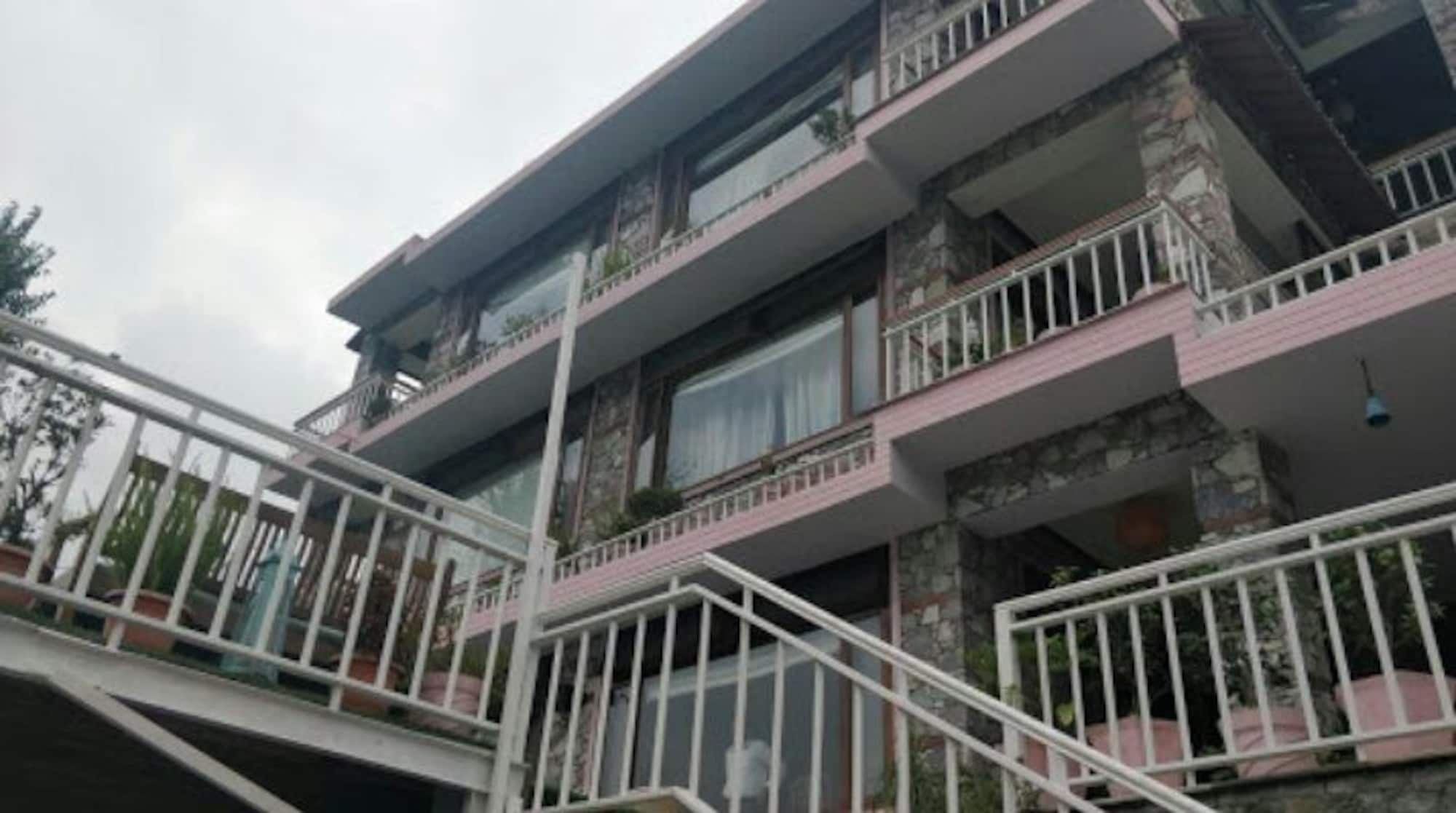 Fishermen'S Lodge - A Lake Facing Hotel Near Nainital Bhīm Tāl エクステリア 写真